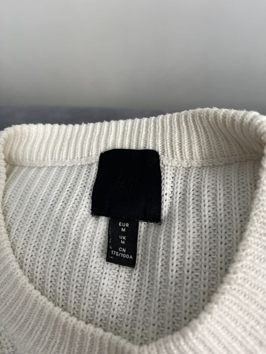 Білий светр, H&M.