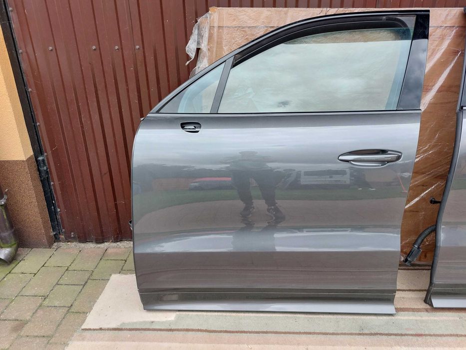 Двери левое /правое передний /зад Porsche Cayenne 3