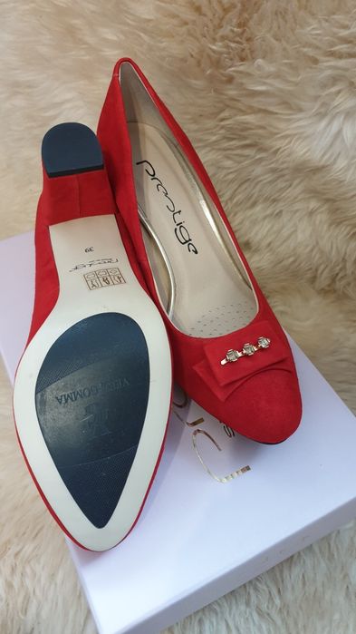 Czółenka czerwone, szare, beżowe zamszowe Prestige roz. 35-40