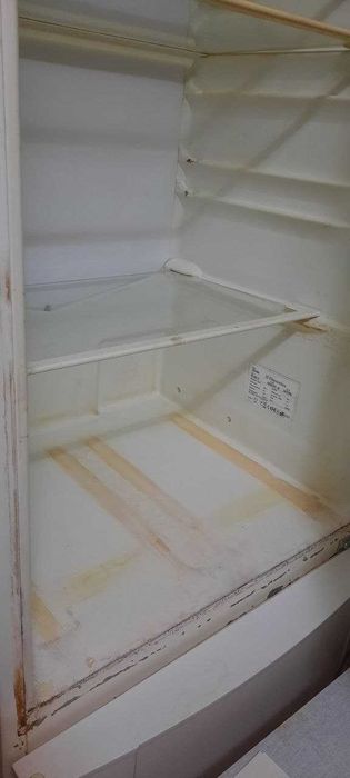 б/у холодильник Electrolux (с вместительной морозилкой). Нужен ремонт.