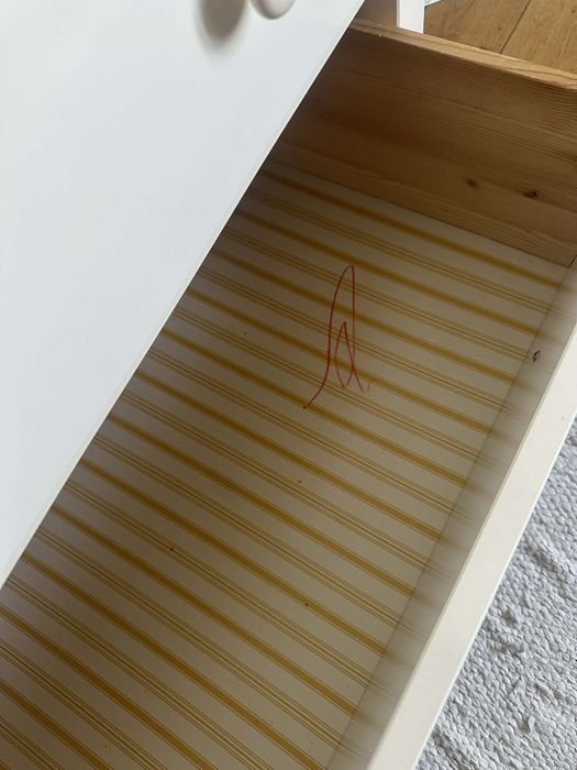 Комод для спальні Ikea Hemnes білий (сосна)