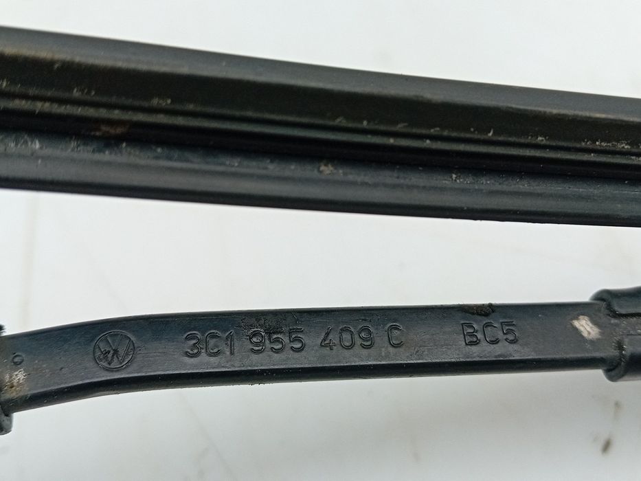 Haste / braço de escova limpa vidros frente esquerda VOLKSWAGEN Passat
