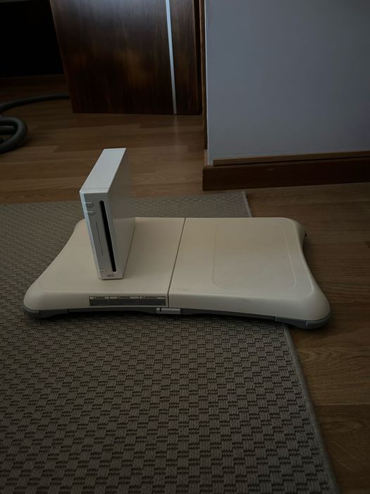 Vendo Nintendo wii com balança