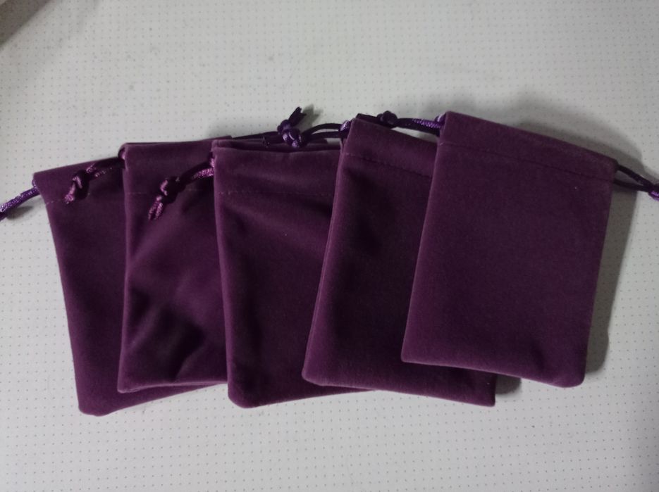 Оксамитові (бархатні) мішечки