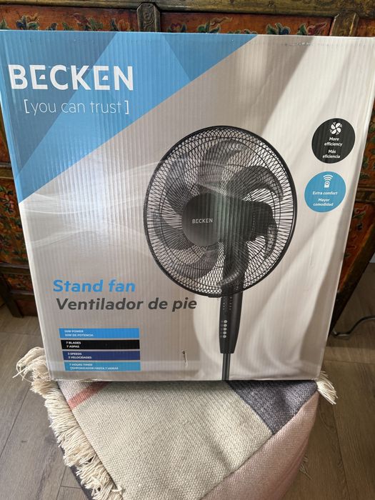 Ventilador de pé Becken novo