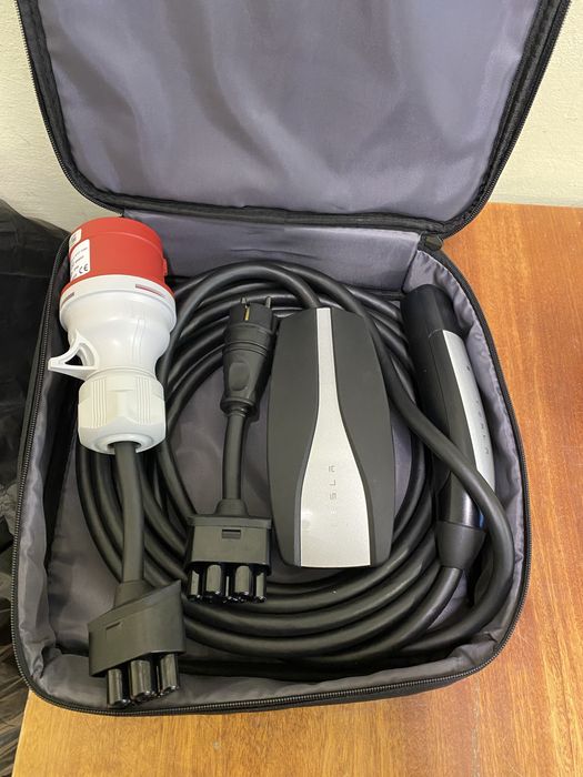 Зарядка Тесла Tesla gen2 gen3 gen1 USA 16-32a Nacs оригінал Гарантія