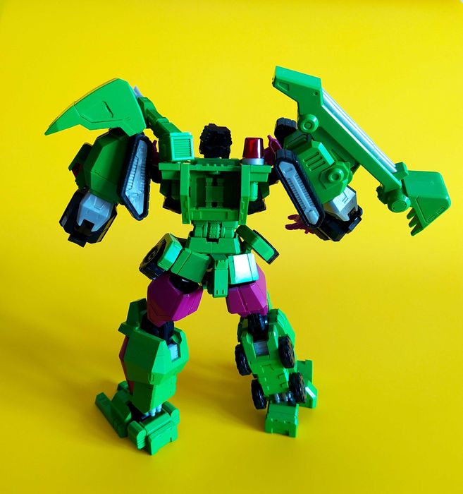 Figura Transformers Devastator Flame Toys Furai