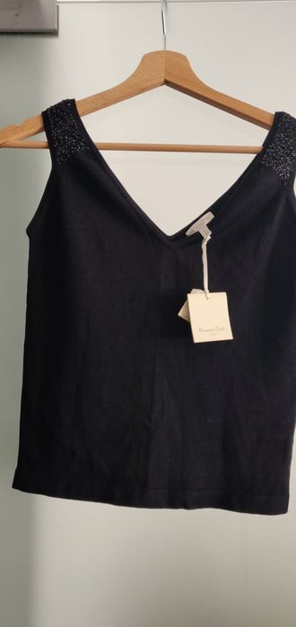 Blusa de alças em cor preta de algodão. Tamanho S (equivalente a 30)
