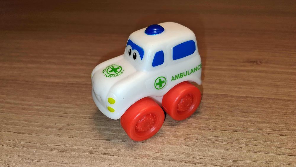 Samochodzik Autko Ambulans Karetka Emco Racing Buddies
