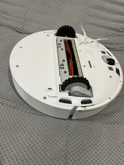 Робот пылесос моющий Робот-пилосос Dreame D9