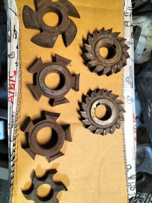 Frezy                   .