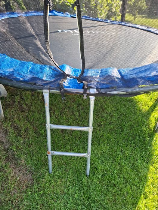 Trampolina ogrodowa duża
