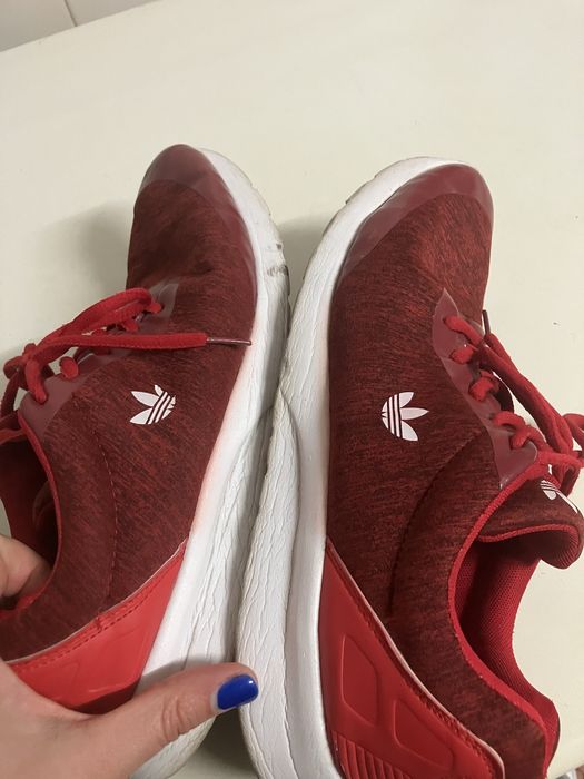 Tenis Adidas vermelhos 43 extra leves