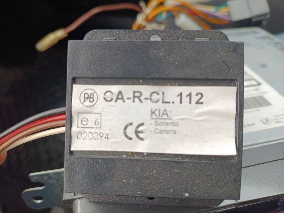 Sprzedam radio klasyk Clarion MP3