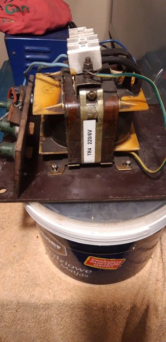 Zasilacz transformatorowy 7V