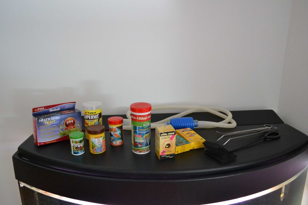 Aquário + móvel + acessórios