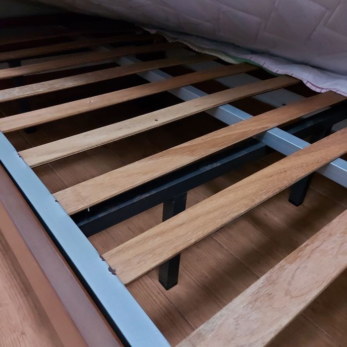 Cama + estrado + colchão