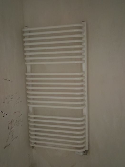 Grzejnik łazienkowy moc 450 w