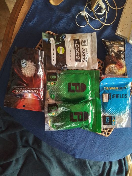 Bbs para airsoft 6 mm, 0,12g, 0,20g, 0,23g, 0,25g.