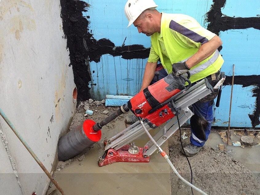 Алмазне буріння, свердління. Різка отворів під рекуператор, штроби