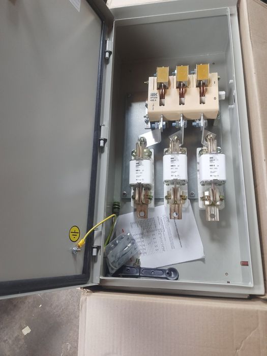 Щитки металеві та металорукав