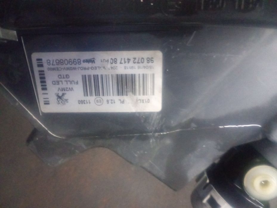 Lampy przednie Peugot 508 rxh