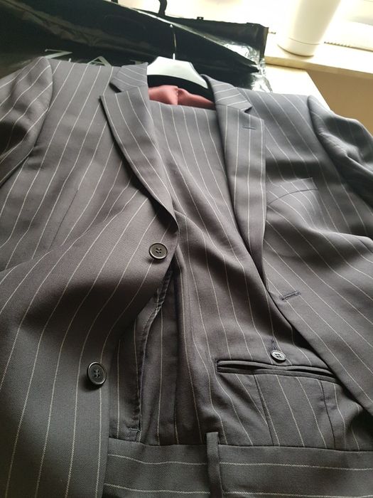 Garnitur ZARA r.56 ciemny grafit, gładki w dotyku