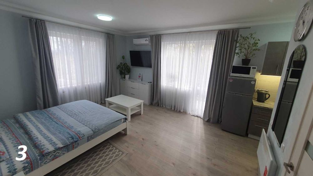 (3) Подобово. Київ. Голосієво. Проспект Науки,50 Парковка безкоштовно!