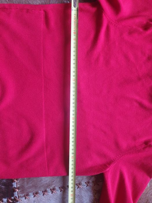 Sweter czerwony damski