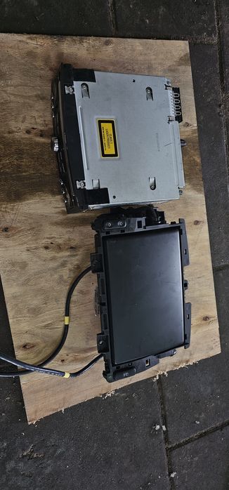 Дисплей навігації екран монітор пежо 5008 3008 96735367ZD