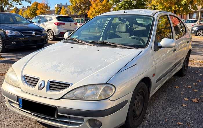 Renault 19