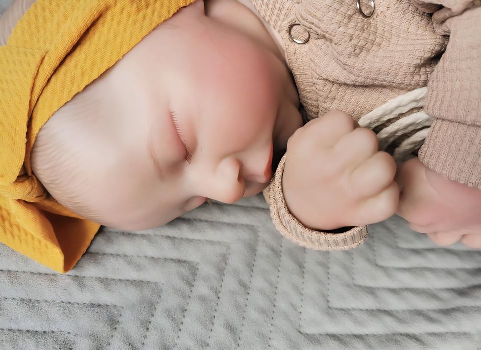 Lalka reborn niemowlę