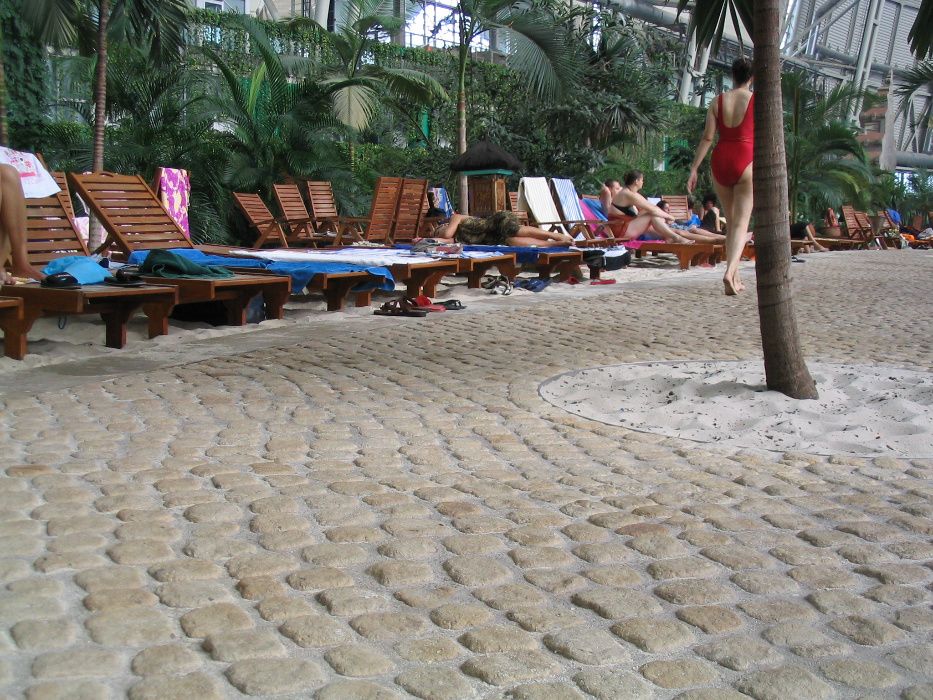 Kostka kamienna piaskowo-żółta 6×8 cm – otaczana, kostka brukowa