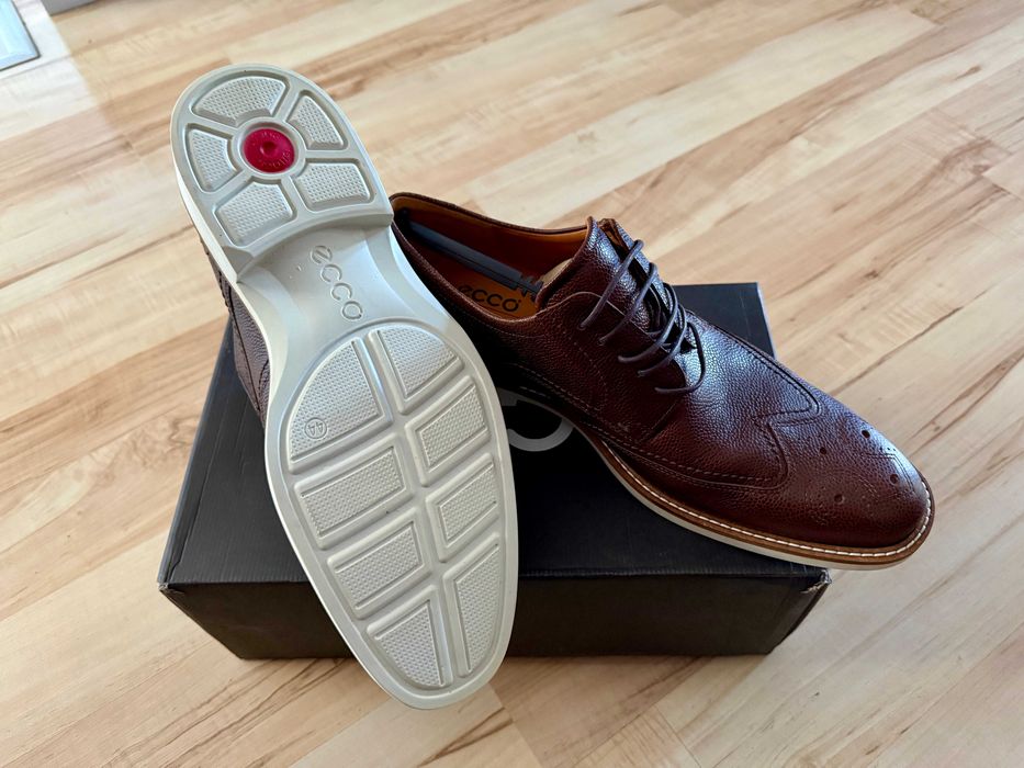 buty Ecco Biarritz 0ksfordy r. 44 , kolor- brązowe, biała podeszwa