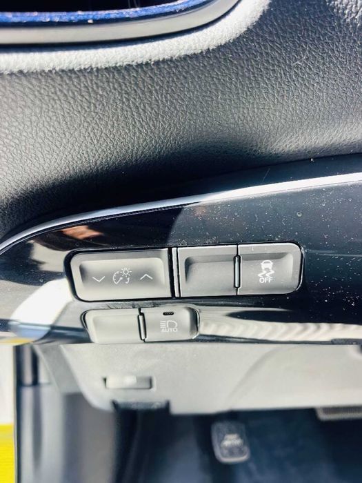 Toyota Prius      2016