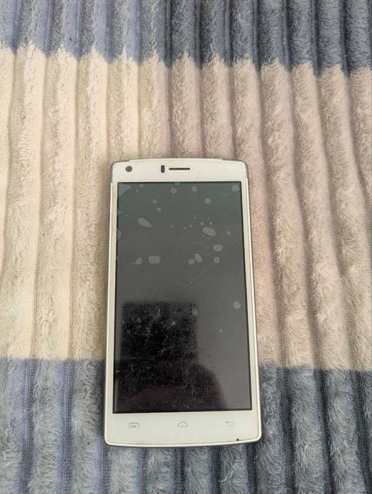 Смартфон Doogee X5 Max Pro — не вмикається, на запчастини / донор