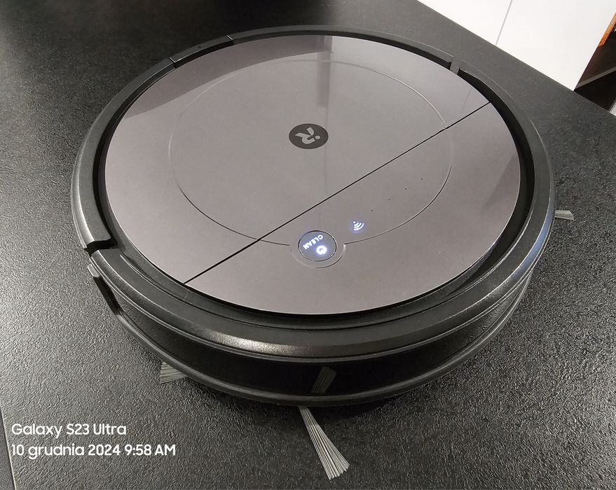 iRobot Roomba Combo Vacuum and Mop
