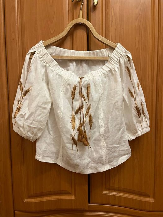 Вишиванка жіноча