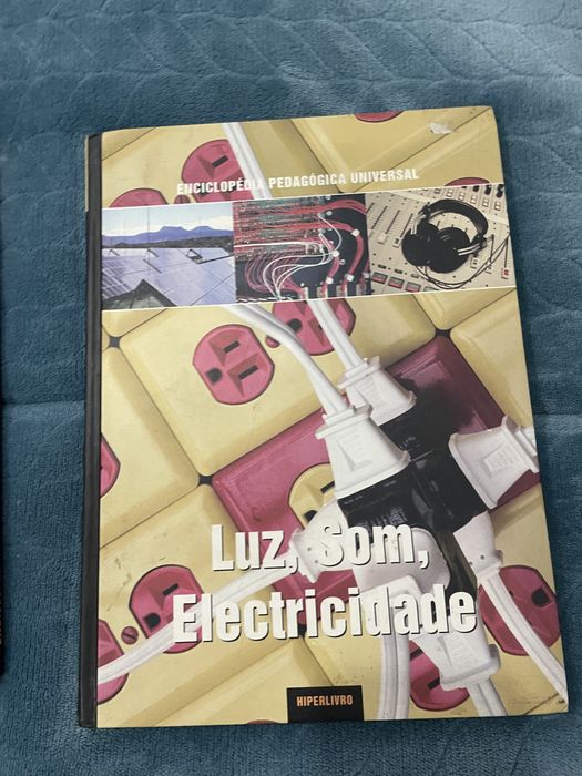 Enciclopédia Pedagógicas Universal