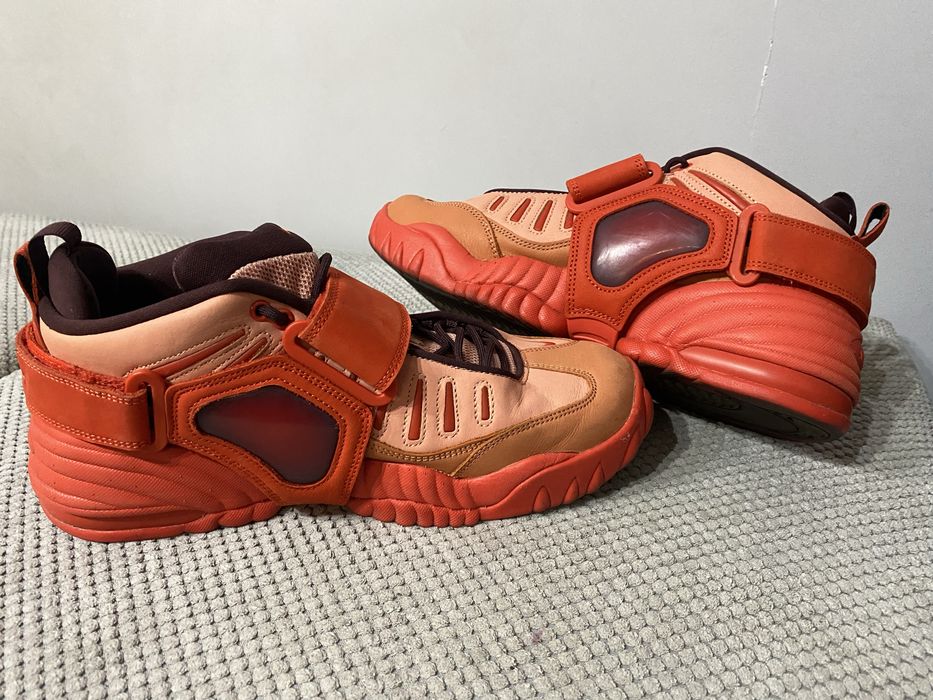 Nike Adjust Force Uptempo x  Ambrush 44 sneakers