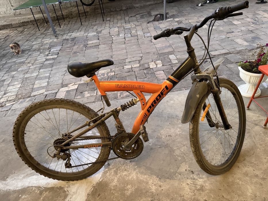 Велосипед с колесами 28.