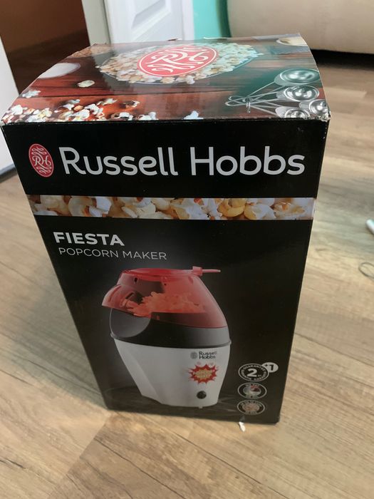 Апарат для приготування попкорну RUSSELL HOBBS