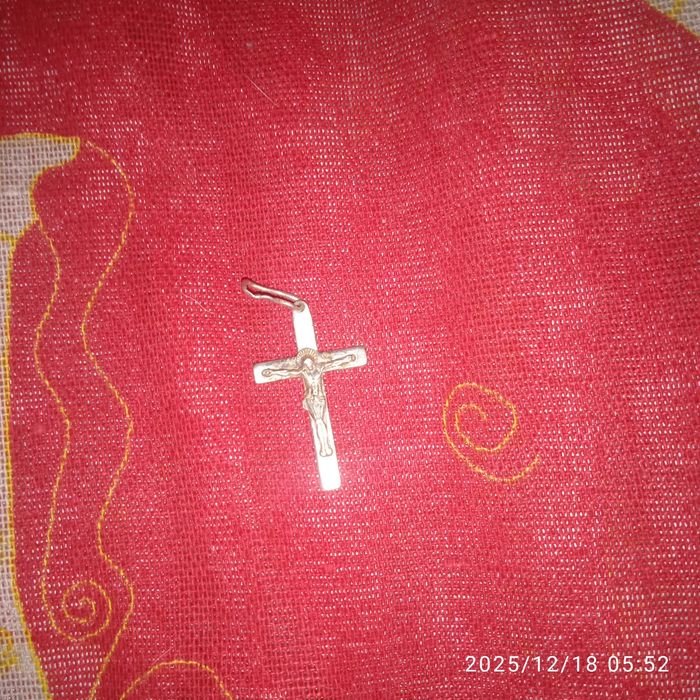 Срібний хрестик бу добрий стан