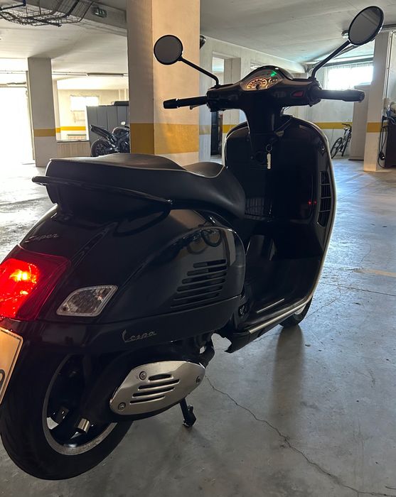 Piaggio vespa 300 GTS