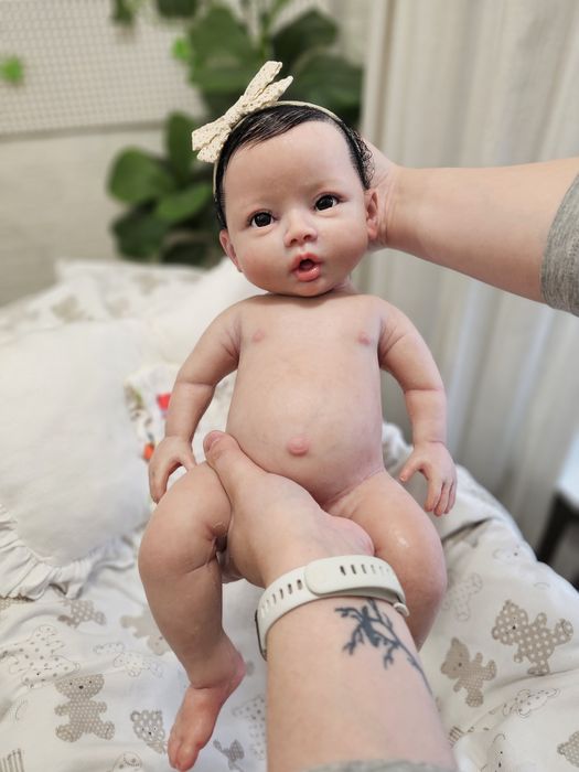 Boneca  bebé Reborn silicone solido