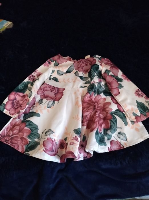 Sprzedam sukieneczkę