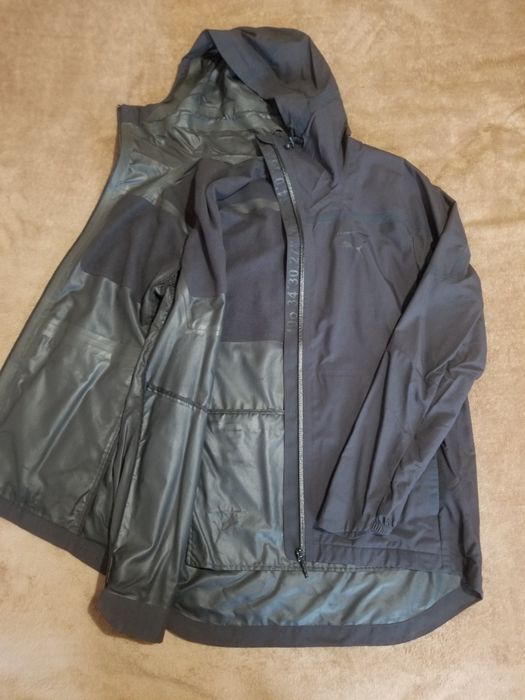 Дождевик PUMA р.S-M Оригинал с Европы