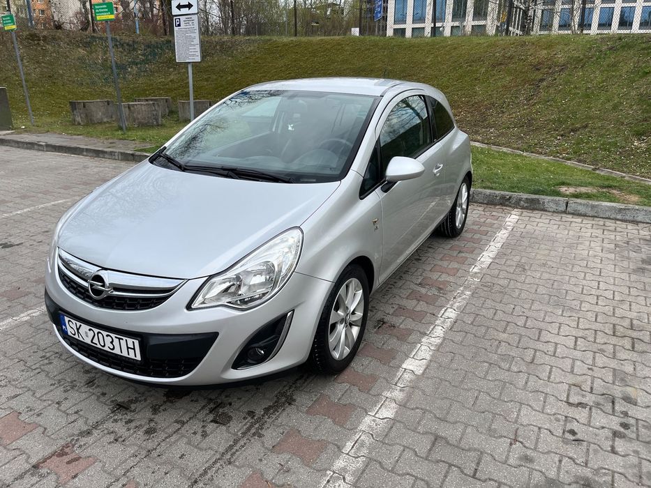 Opel Corsa Opel Corsa D niski przebieg, podgrzewana kierownica