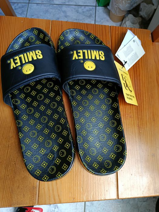 Nowe męskie klapki rozmiar Cropp rozmiar 45