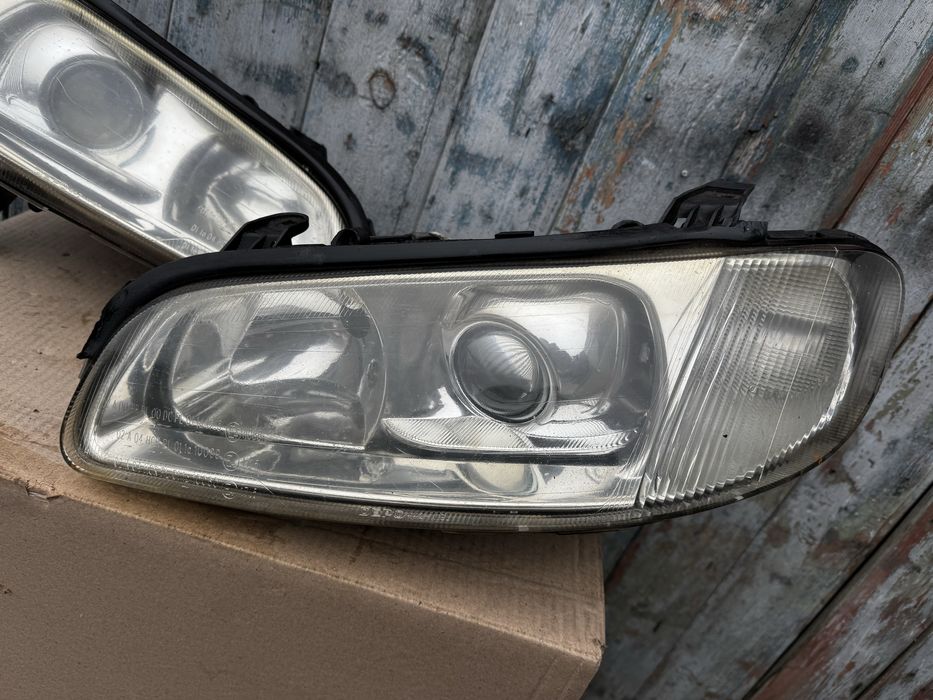 Фара левая правая Opel Omega B